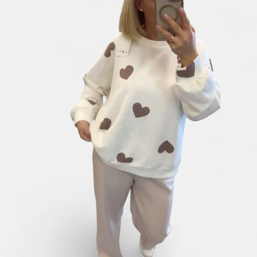 Carolyn | Heart Print Sweatshirt