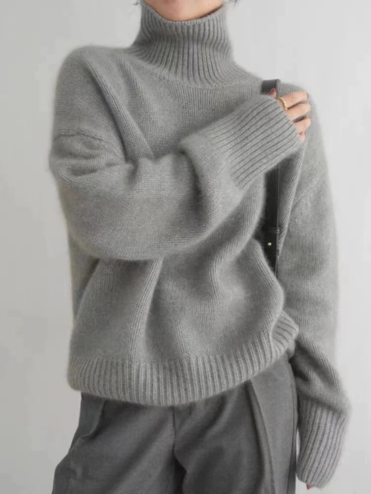 Charlotte | Cosy Turtleneck Sweatshirt
