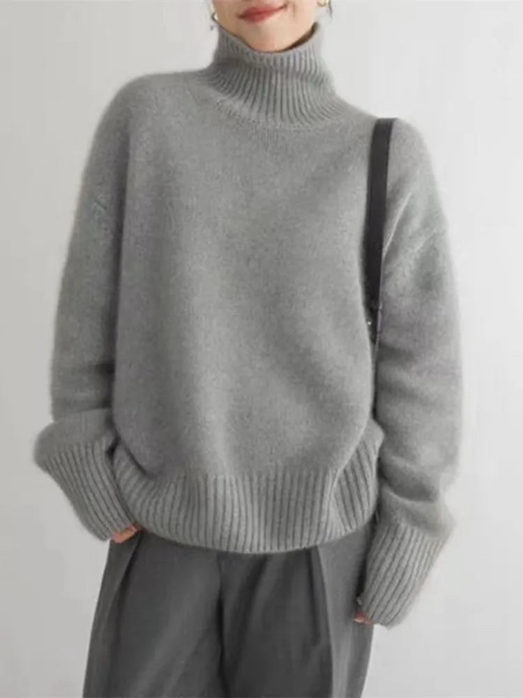 Charlotte | Cosy Turtleneck Sweatshirt